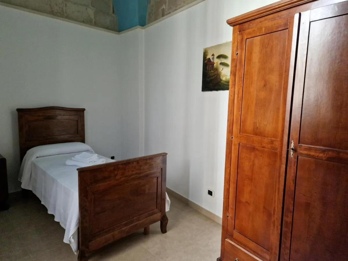 Al Centro Di Lecce Appartamento Le Due Rose-Con Patio Privato Apartment