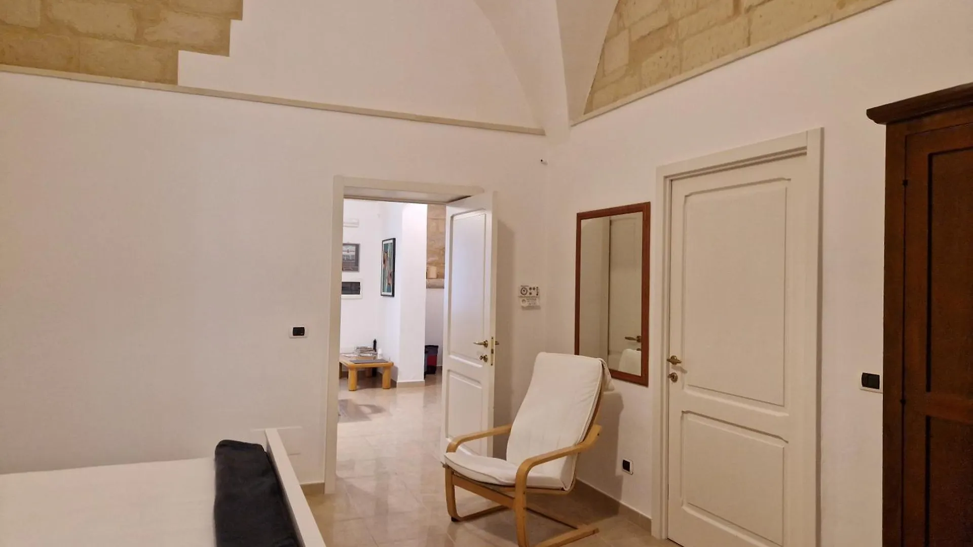Al Centro Di Lecce Appartamento Le Due Rose-Con Patio Privato 0*,