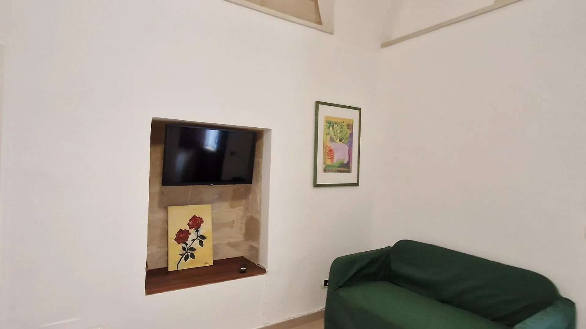 Apartment Al Centro Di Lecce Appartamento Le Due Rose-Con Patio Privato