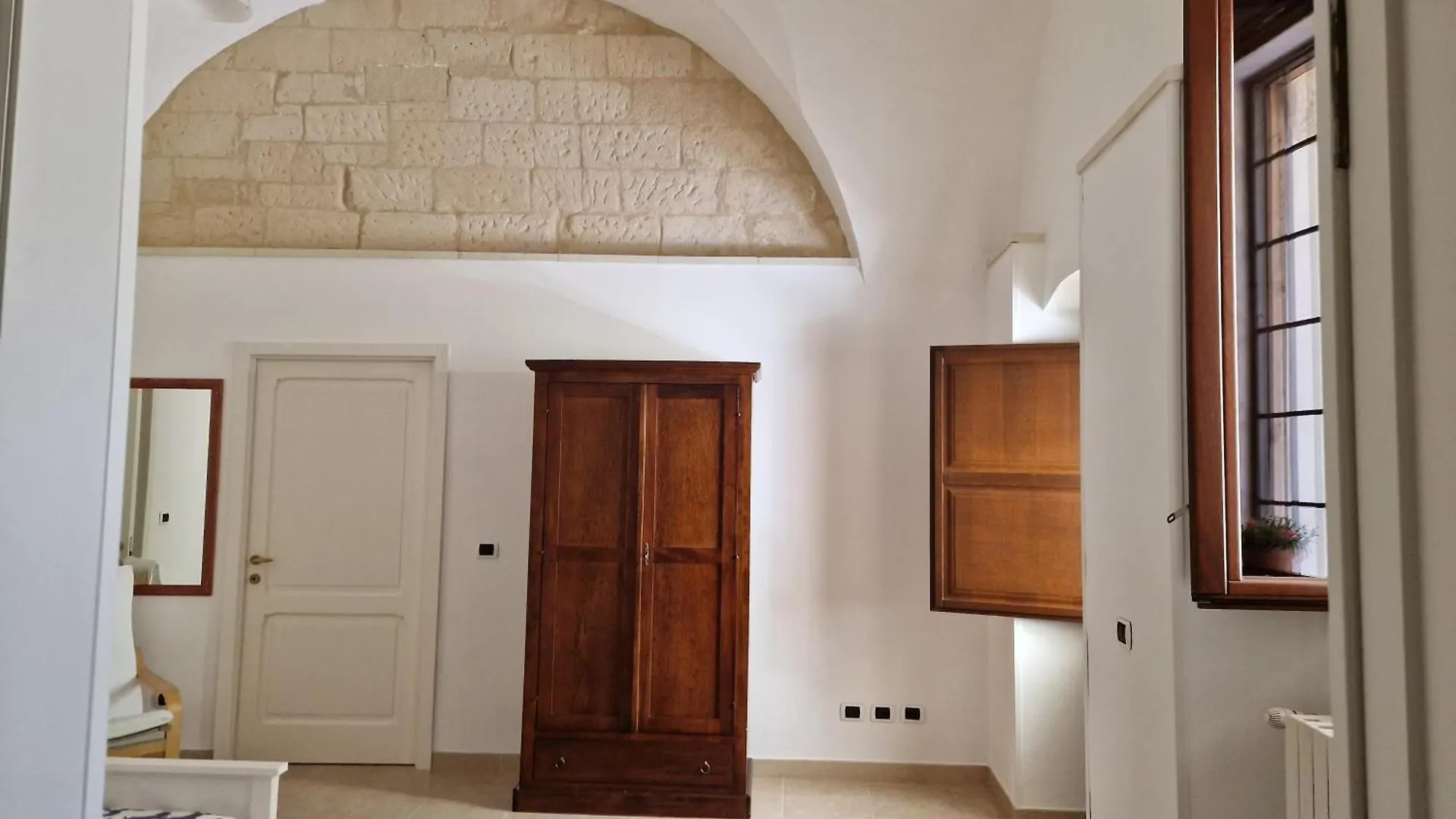 Al Centro Di Lecce Appartamento Le Due Rose-Con Patio Privato