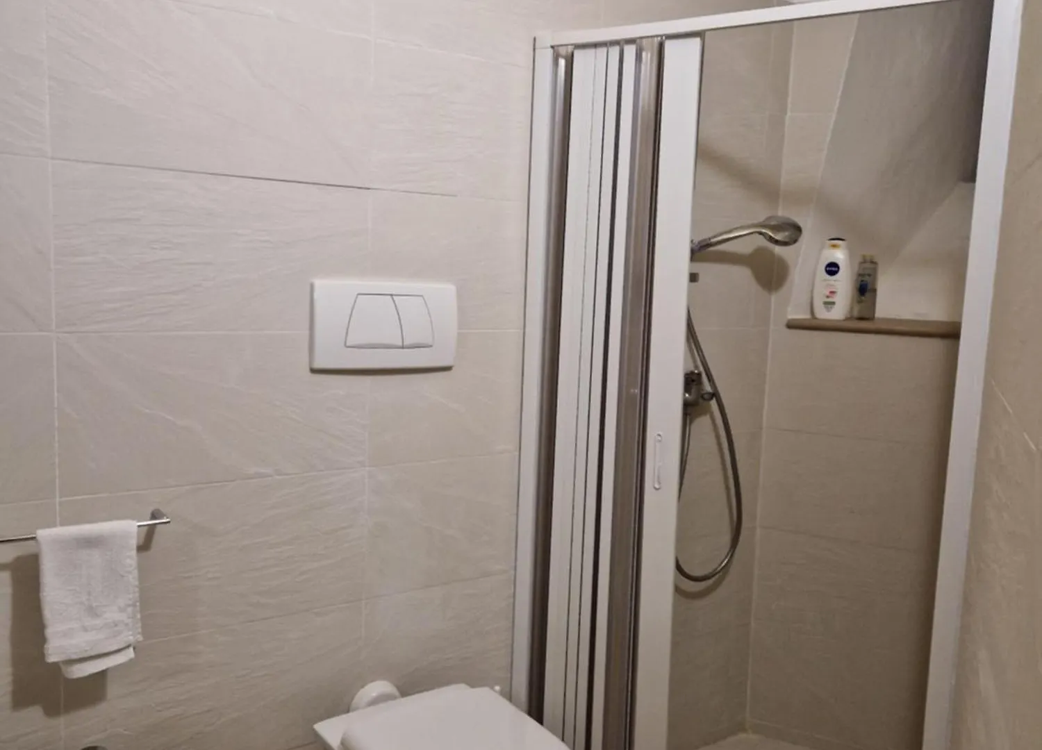 Al Centro Di Lecce Appartamento Le Due Rose-Con Patio Privato